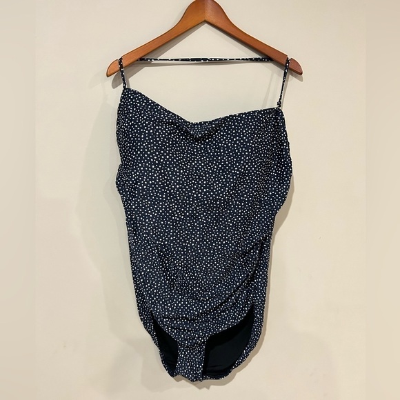 J. Crew Other - J.Crew Women’s Size 24 Navy Blue And White Dotted Halter Neck One Piece NWT